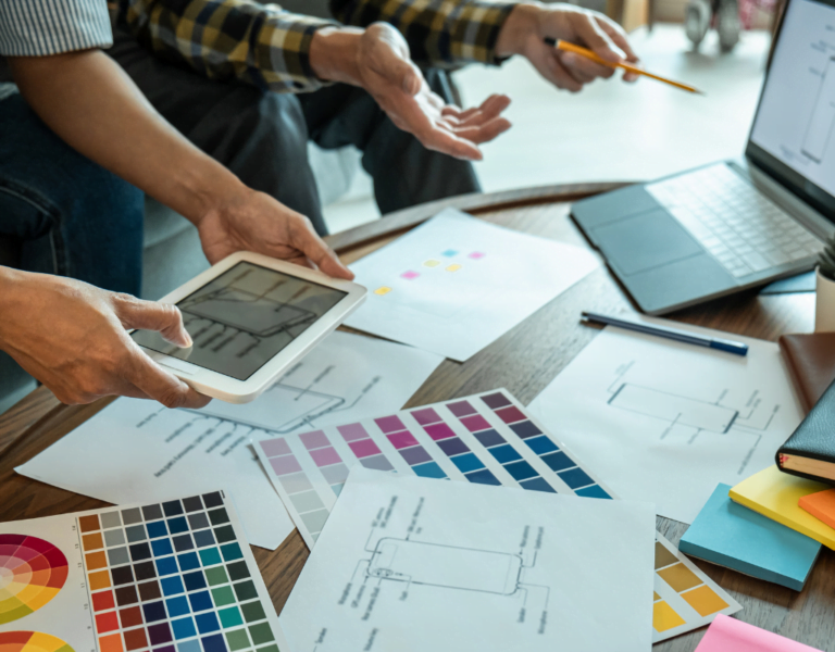 Designers are brainstorming about colors, design and UX